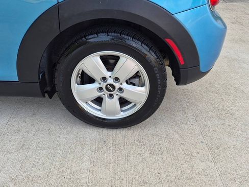 Used 2015 MINI Cooper 4-Door Hardtop FWD image 13