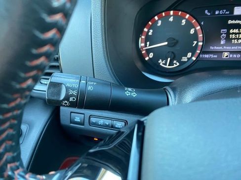 Used 2022 Nissan Frontier PRO-4X image 43