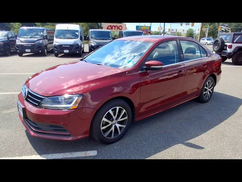 Used 2017 Volkswagen Jetta SE FWD image 4