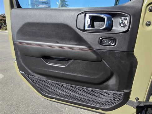 New 2025 Jeep Gladiator Rubicon image 14