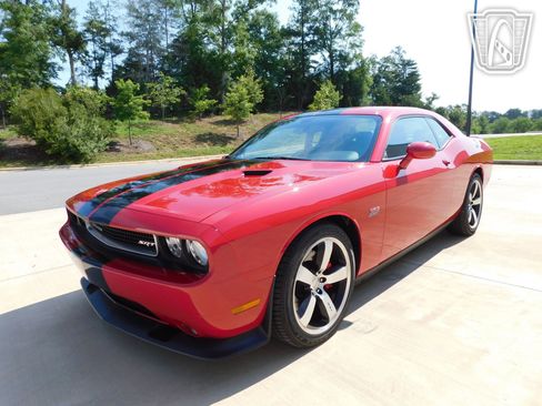 Used 2011 Dodge Challenger SRT8 image 7