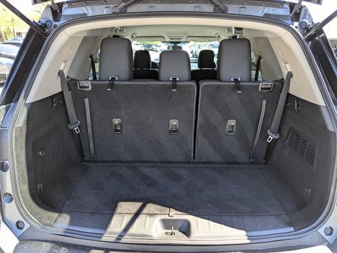 Used 2022 Nissan Pathfinder S AWD/4WD image 42