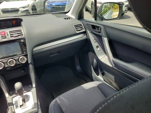 Used 2018 Subaru Forester 2.5i Premium AWD/4WD image 16