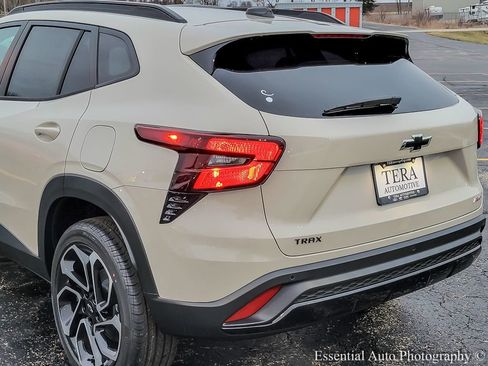 New 2026 Chevrolet Trax RS w/ Driver Confidence Package image 6