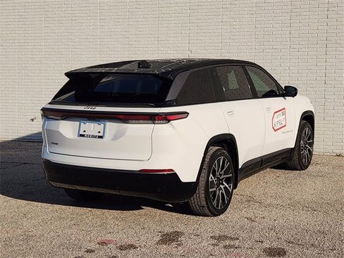 New 2025 Jeep Wagoneer S Limited image 4