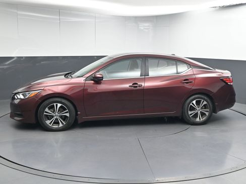 Used 2020 Nissan Sentra SV image 5