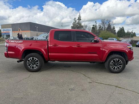 Used 2021 Toyota Tacoma TRD Sport w/ TRD Premium Sport Package image 6