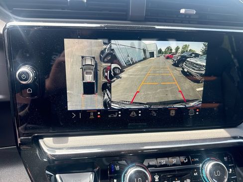 New 2026 GMC Sierra 1500 AT4 w/ AT4 Premium Package AWD/4WD image 15
