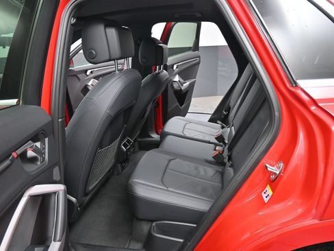 Used 2025 Audi Q3 2.0T Premium AWD/4WD image 27