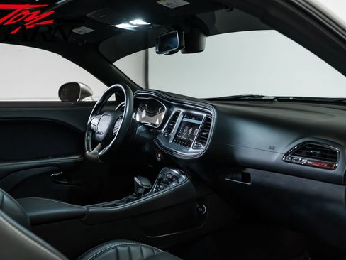 Used 2020 Dodge Challenger SRT Hellcat RWD image 41