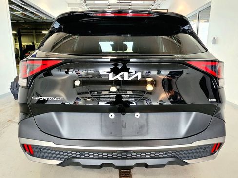 Used 2023 Kia Sportage X-Line w/ X-Line Premium Package AWD/4WD image 6