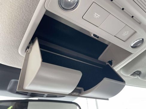 New 2026 Nissan Sentra SR w/ Floor Mat Package FWD image 18