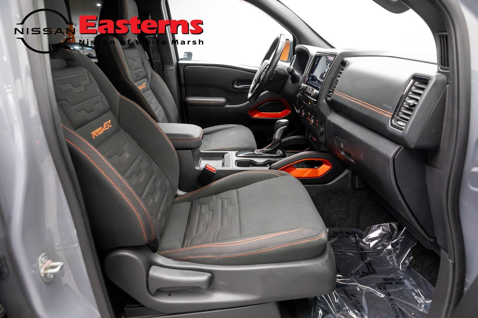 Used 2023 Nissan Frontier PRO-4X w/ Technology Package AWD/4WD image 24