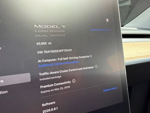 Used 2023 Tesla Model Y Long Range AWD/4WD image 34