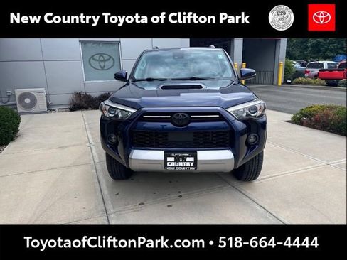 Used 2023 Toyota 4Runner TRD Off-Road Premium w/ Moonroof Package AWD/4WD image 8