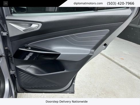Used 2024 Volkswagen ID.4 Pro S image 27