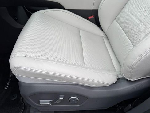 Used 2025 Hyundai Santa Fe Limited AWD/4WD image 16