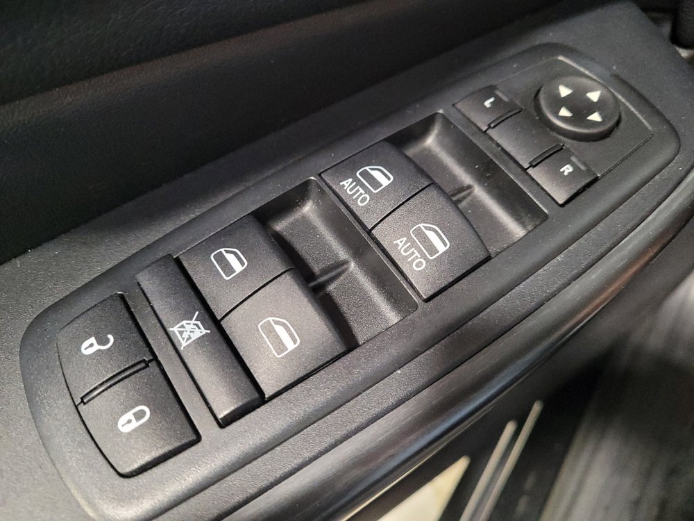 Used 2016 Jeep Cherokee Limited w/ Trailer Tow Group AWD/4WD image 27