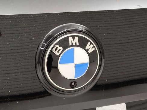 Used 2026 BMW iX xDrive60 AWD/4WD image 9