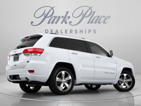 Used 2015 Jeep Grand Cherokee Overland w/ Advanced Technology Group RWD image 5