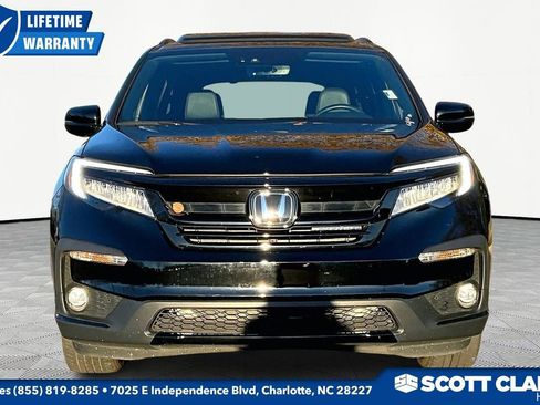 Used 2022 Honda Pilot Black Edition image 2