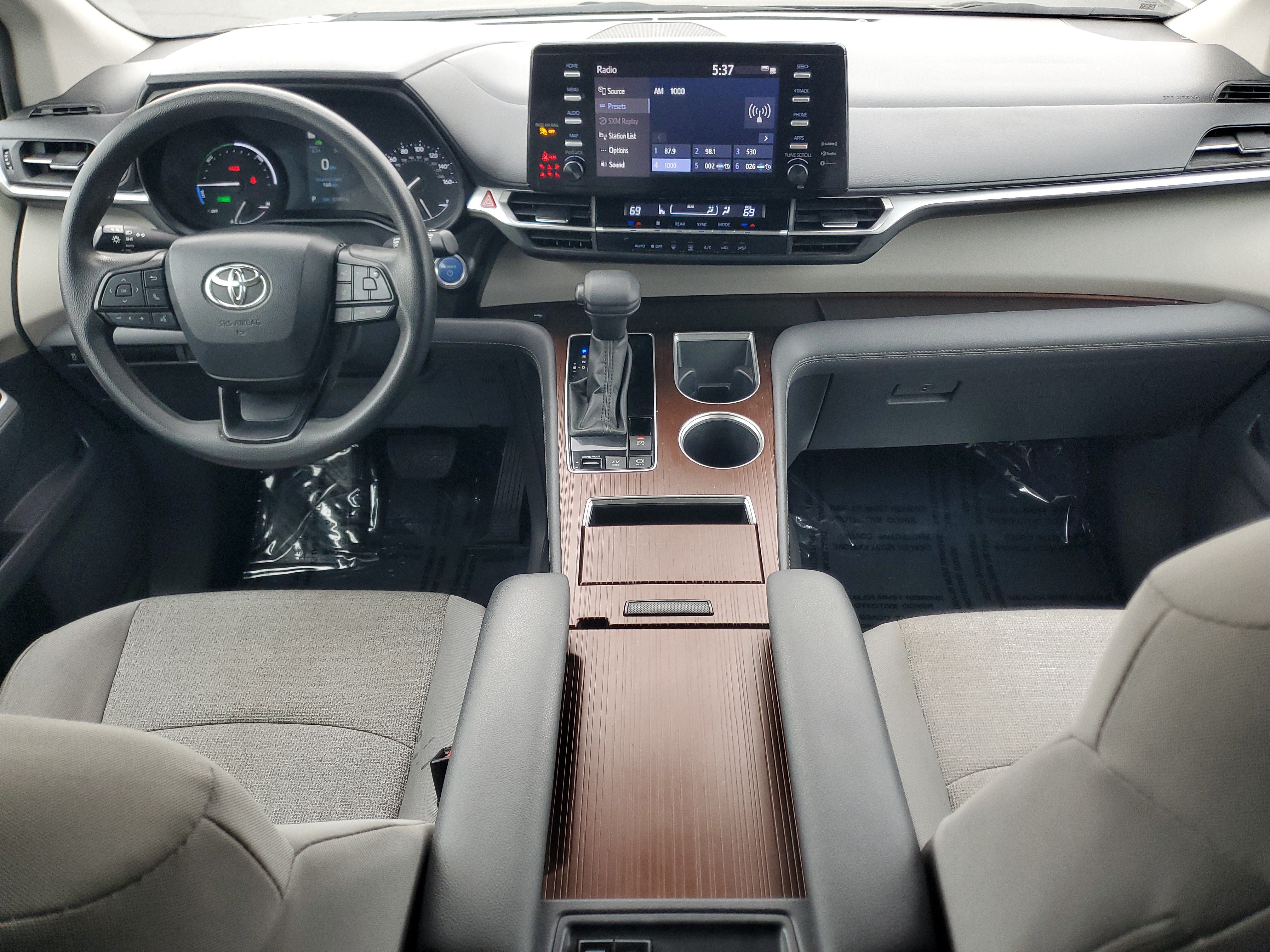 Certified 2024 Toyota Sienna LE FWD image 15