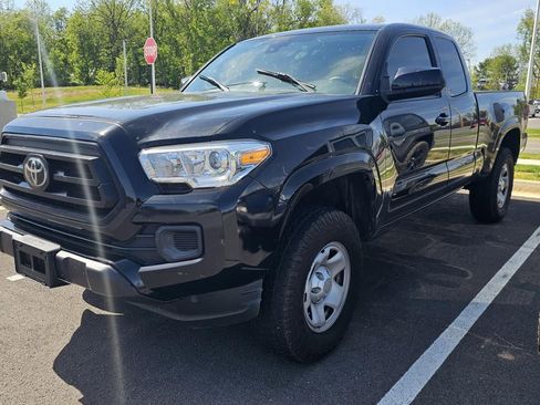 Used 2020 Toyota Tacoma SR w/ SR Convenience Package AWD/4WD image 1