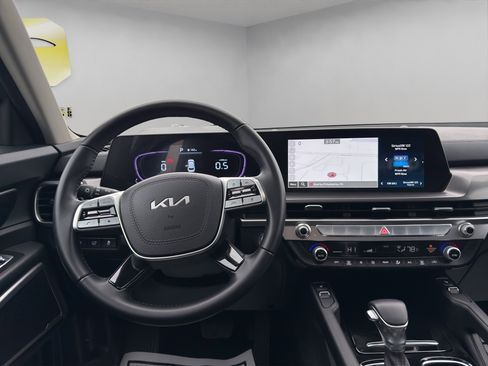 Used 2025 Kia Telluride S image 15