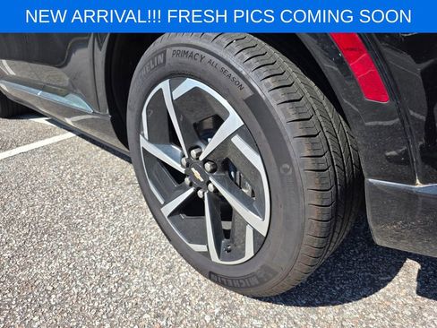Used 2025 Chevrolet Equinox EV LT w/ Convenience Package FWD image 7