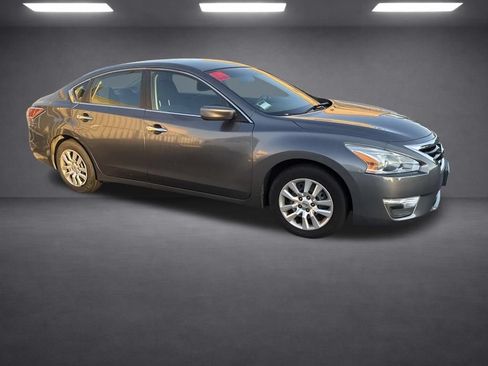 Used 2015 Nissan Altima 2.5 S w/ Power Driver Seat Package FWD image 21