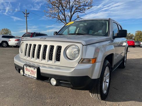 Used 2014 Jeep Patriot Sport w/ Power Value Group AWD/4WD image 2