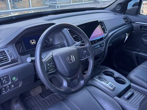 Used 2023 Honda Passport TrailSport image 5