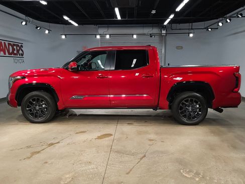 Certified 2025 Toyota Tundra Platinum AWD/4WD image 4
