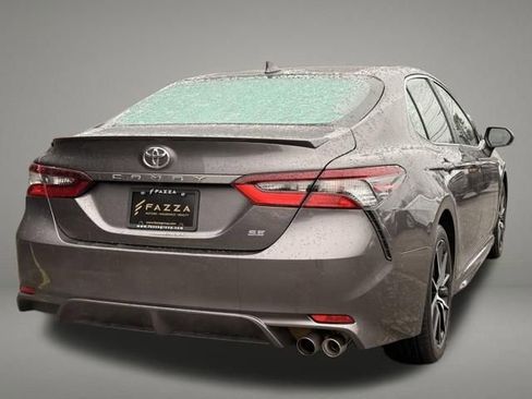 Used 2023 Toyota Camry SE FWD image 5