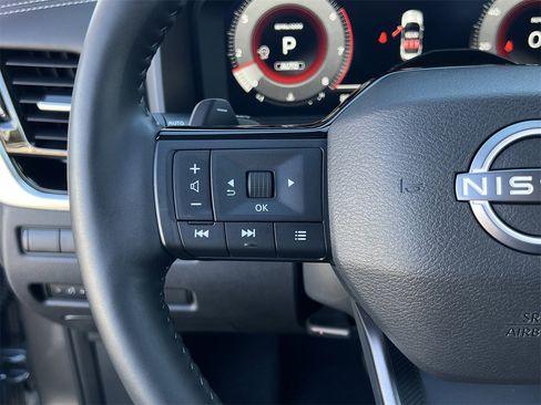 Certified 2025 Nissan Rogue SL w/ Tech Package image 11