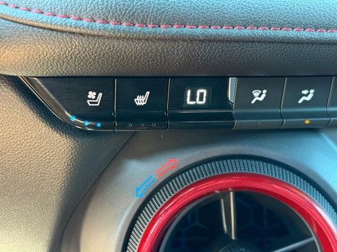 Used 2022 Chevrolet Blazer RS w/ Enhanced Convenience Package image 22