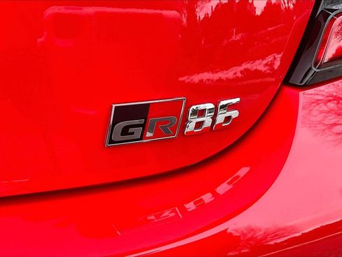 Used 2024 Toyota GR86 image 9
