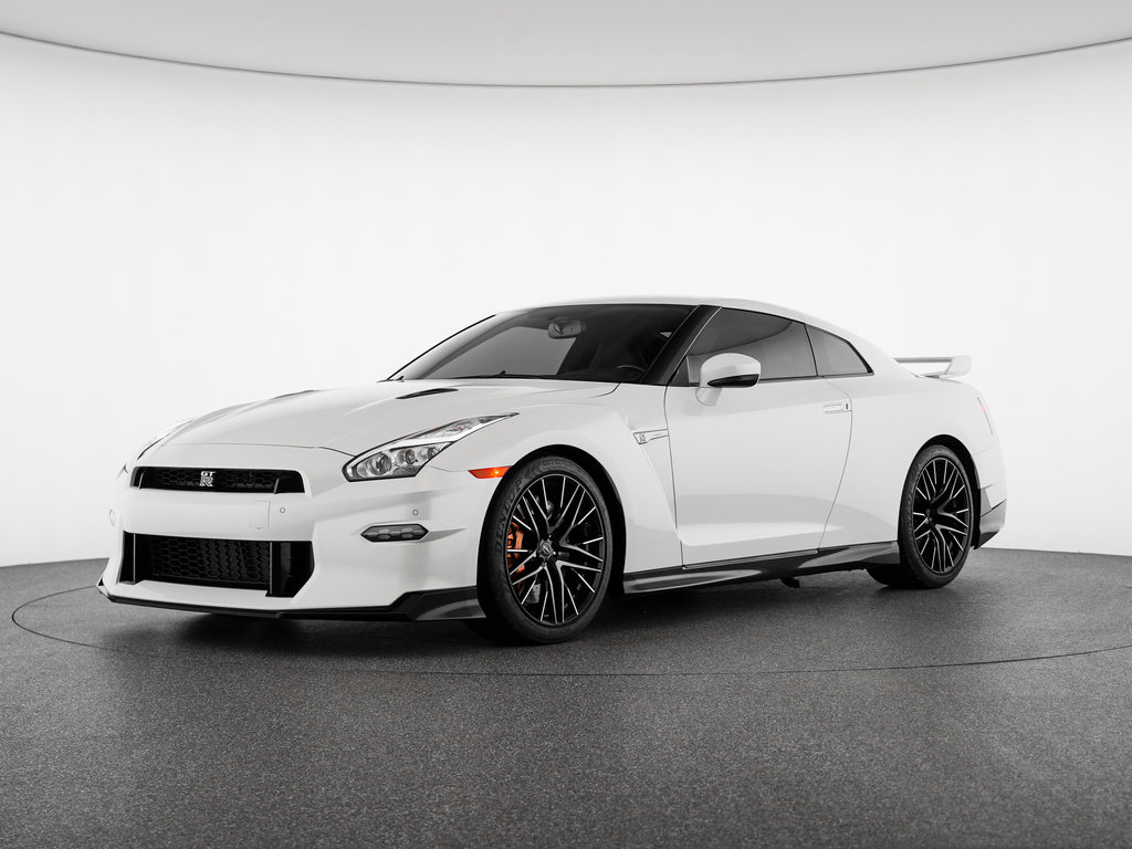 Used 2024 Nissan GT-R Premium w/ Premium Interior Package AWD/4WD image 1