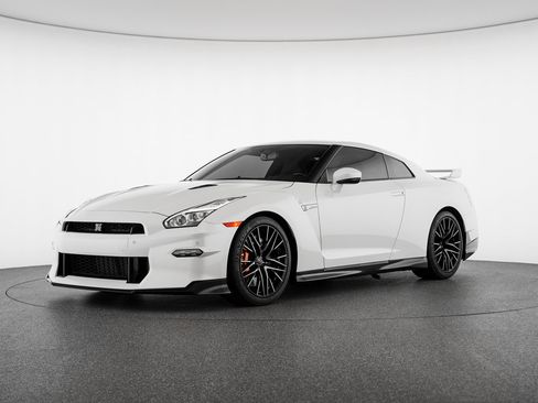 Used 2024 Nissan GT-R Premium w/ Premium Interior Package AWD/4WD image 1