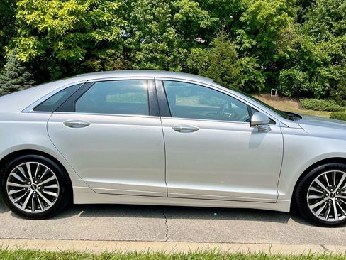 Used 2017 Lincoln MKZ Premiere image 8