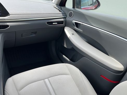 Certified 2023 Hyundai Sonata SEL FWD image 12