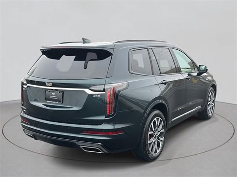 Used 2024 Cadillac XT6 Sport w/ Platinum Package image 5