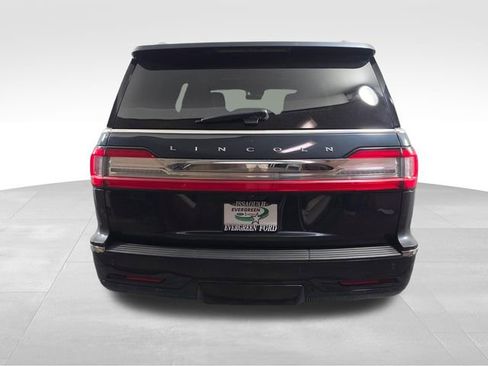 Certified 2021 Lincoln Navigator Reserve w/ Luxury Package AWD/4WD image 6