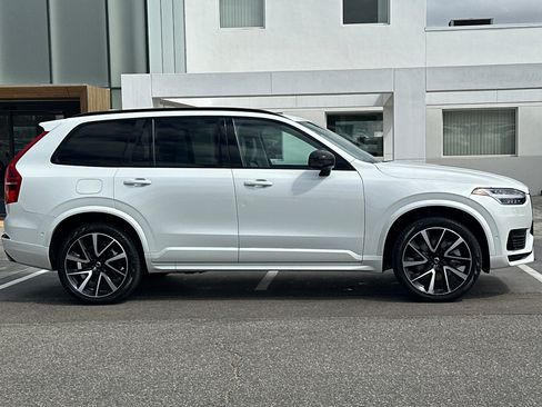Certified 2023 Volvo XC90 T8 Plus w/ Protection Package Premier AWD/4WD image 3