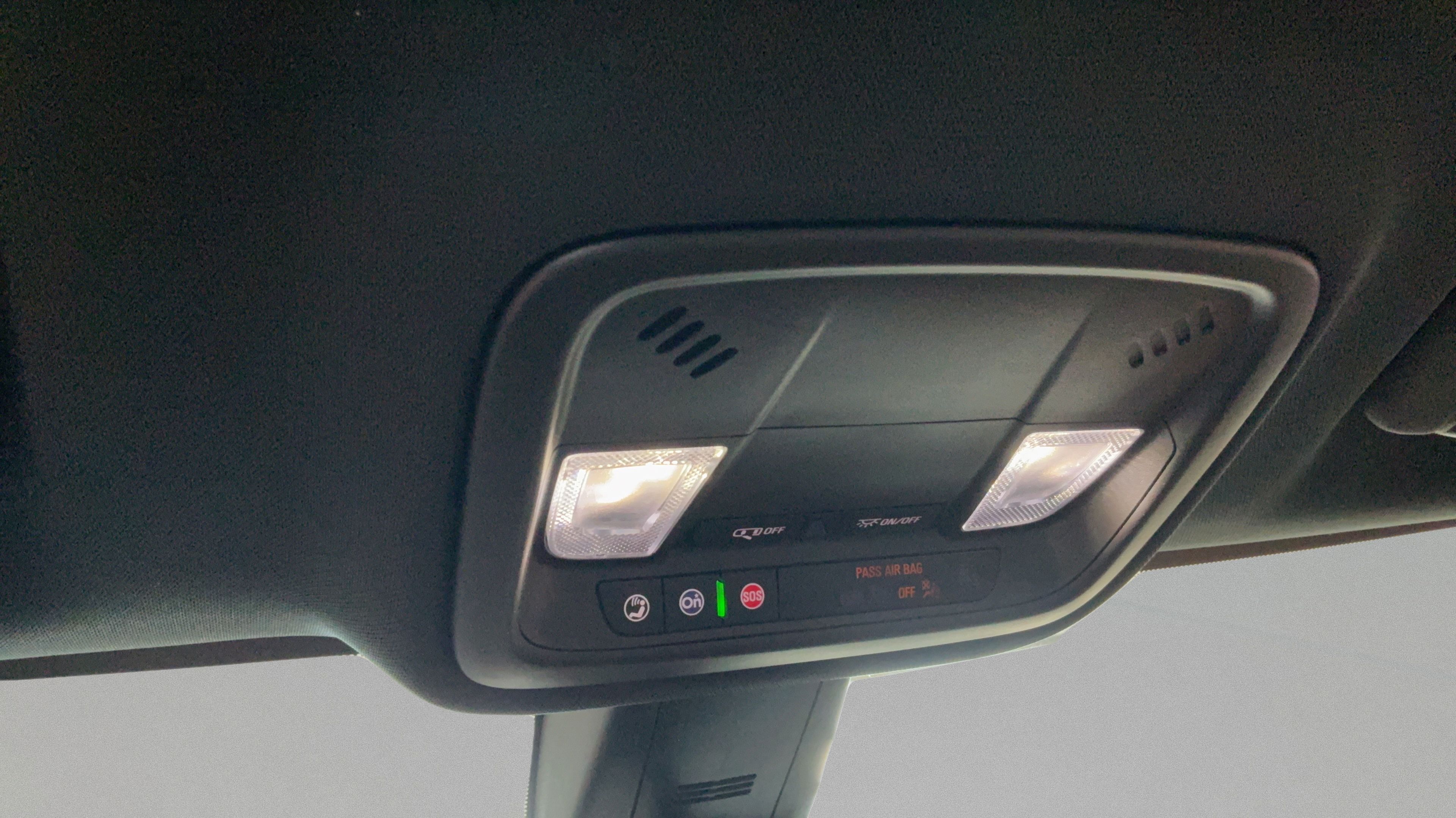 Used 2022 Chevrolet Traverse LS FWD image 19