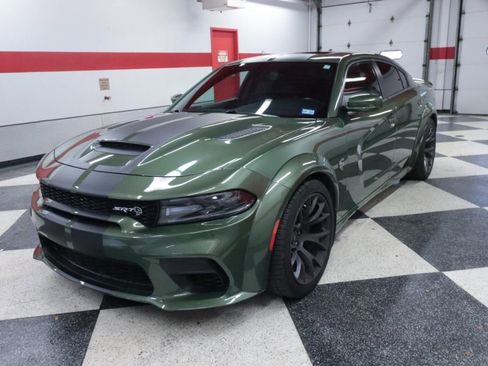 Used 2021 Dodge Charger SRT Hellcat w/ Harman/Kardon Audio Group RWD image 5