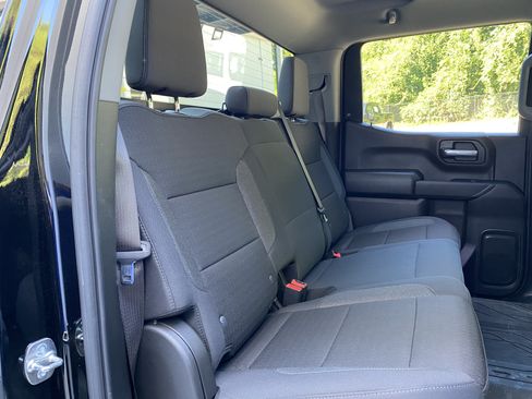 Used 2025 Chevrolet Silverado 1500 Custom w/ Turbomax Blackout Package AWD/4WD image 32