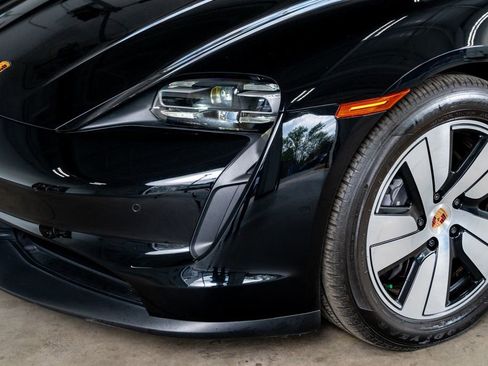 Used 2023 Porsche Taycan w/ Premium Package image 12