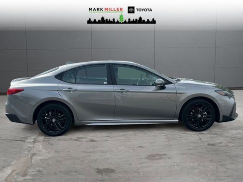 Certified 2025 Toyota Camry SE image 6