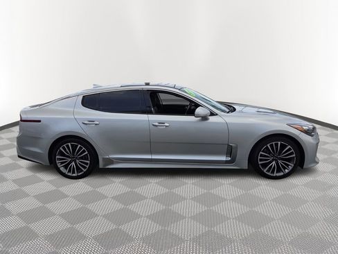 Used 2018 Kia Stinger Premium RWD image 8